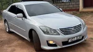 Toyota Crown 2012 Silver