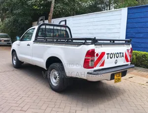 Toyota Hilux 2015
