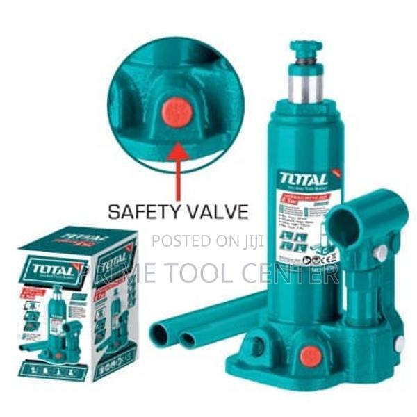 Total THT109022 Hydraulic bottle jack 2Ton