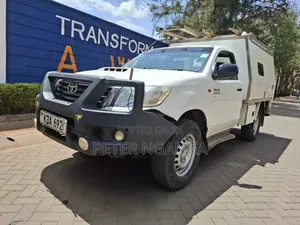 Toyota Hilux 2014 Off white