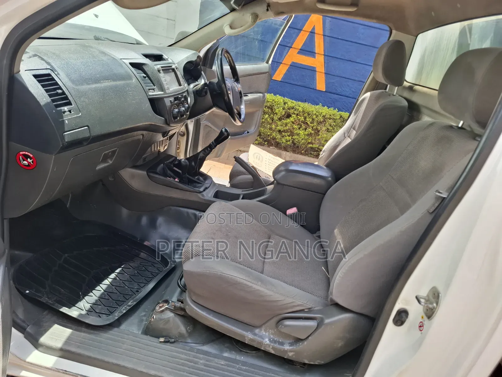 Toyota Hilux 2014 Off white