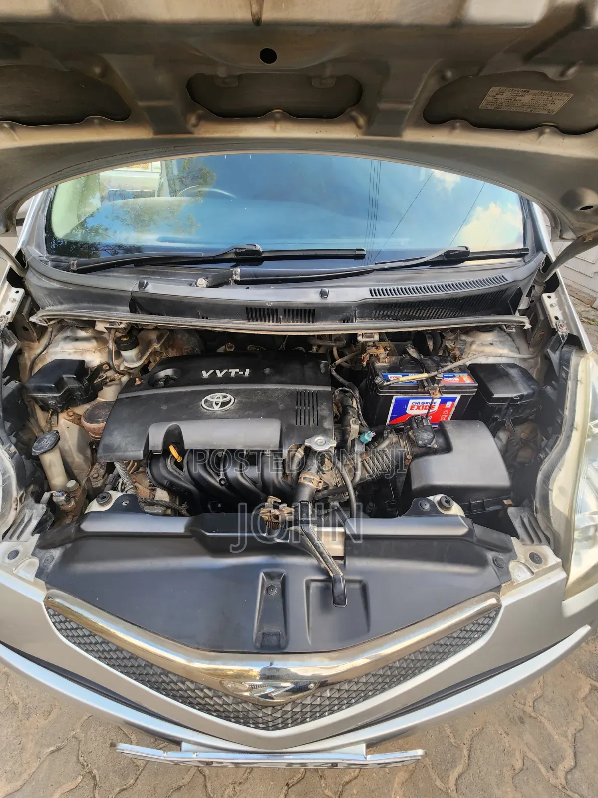 Toyota Ractis 2009 Silver