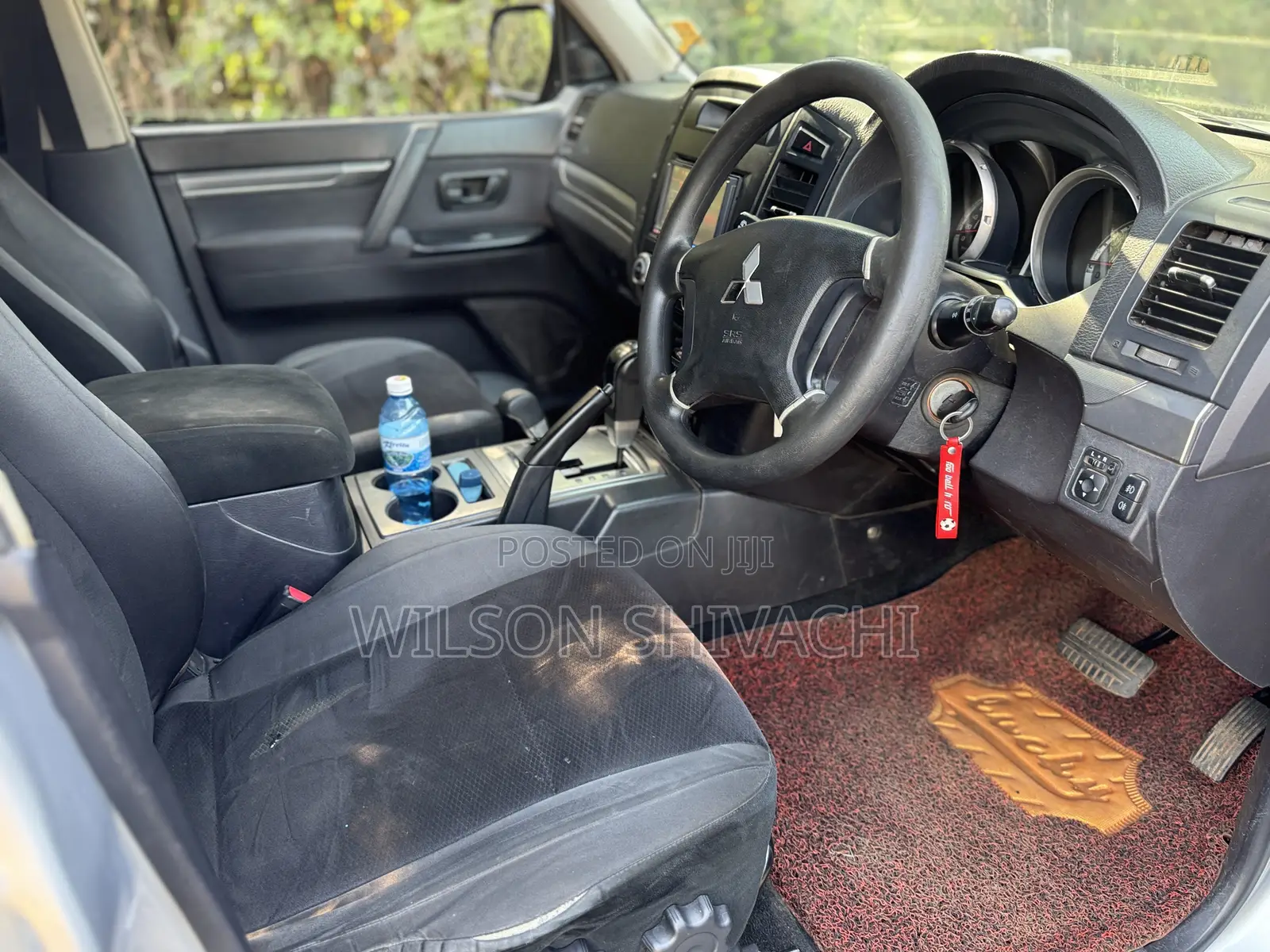 Mitsubishi Pajero 2010 Silver