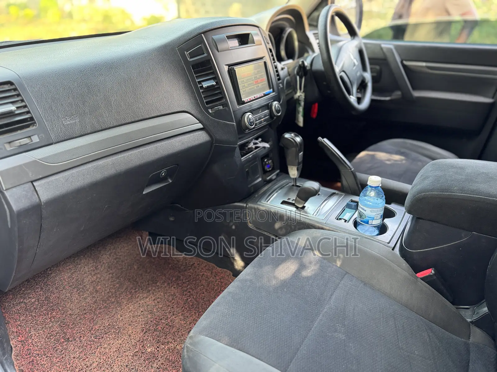 Mitsubishi Pajero 2010 Silver