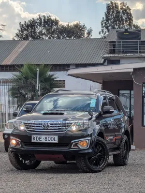 Toyota Fortuner 2014 Black