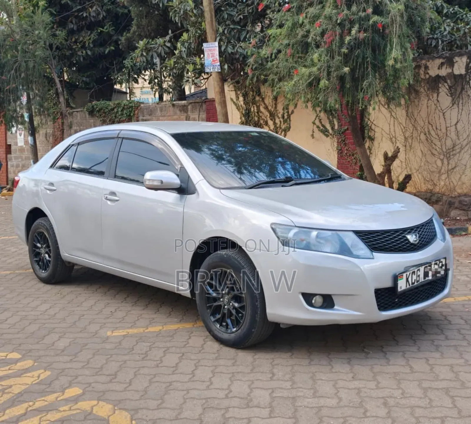 Toyota Allion 2010 Silver
