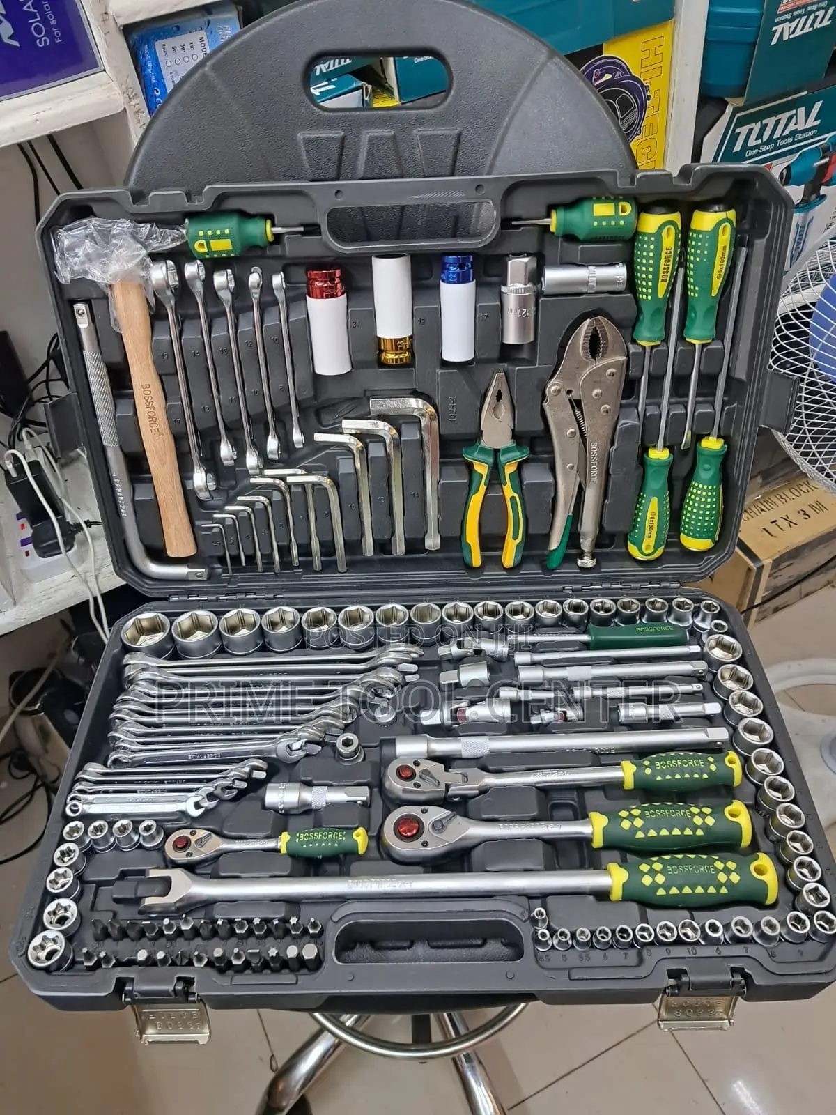 142pcs + 2 pcs Complete Tool set