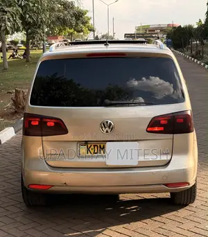 Volkswagen Touran 2014 Gray