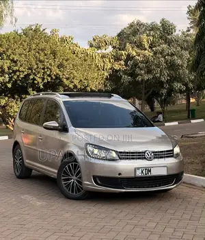 Volkswagen Touran 2014 Gray