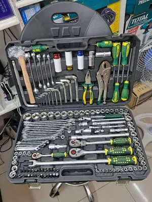 142pcs + 2 pcs Complete Tool set