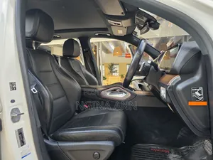 Mercedes-Benz GLE-Class 2018 White