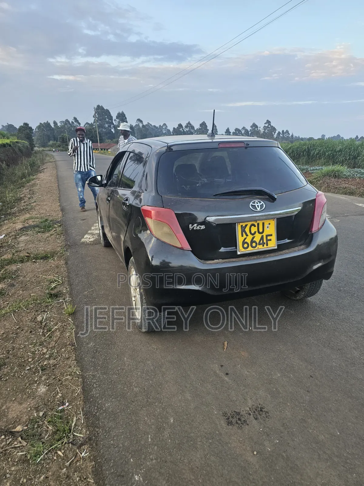 Toyota Vitz 2011 Black