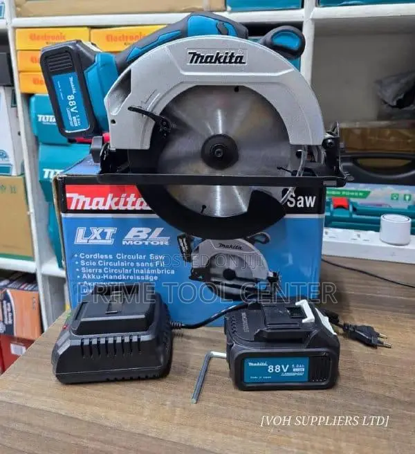 Powerful Makita Cordless Circular Saw 88v