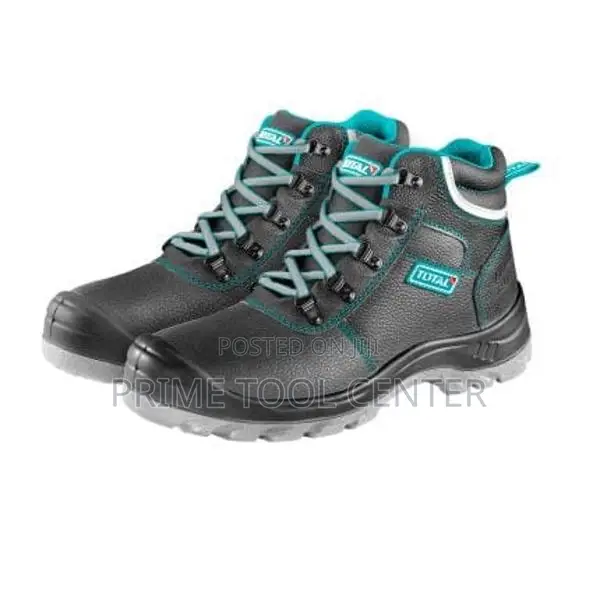 Total Safety boots Size: 42