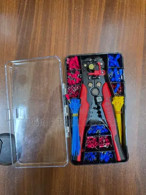 Wire crimping tool kit with ferrules