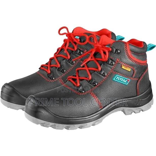 Total TSP207IDSB.41 Insulated safety boots 41″