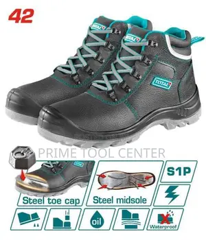 Total Safety boots Size: 42