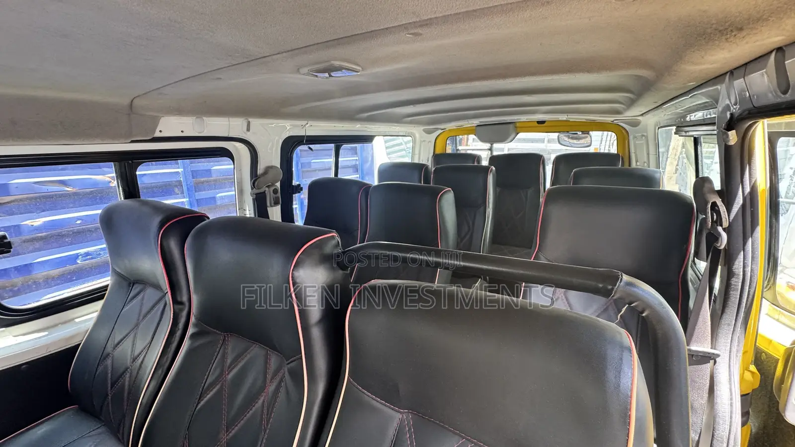 Nissan Caravan (Urvan) 2016 Yellow