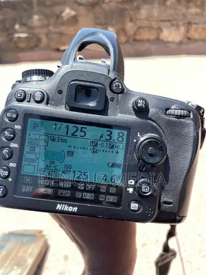 Nikon D7100
