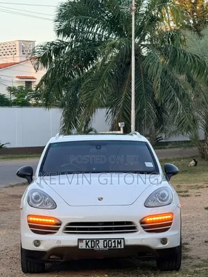 Porsche Cayenne 2019 White