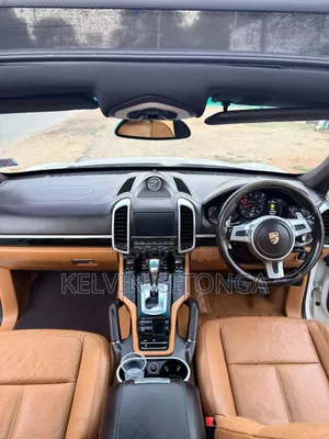 Porsche Cayenne 2019 White