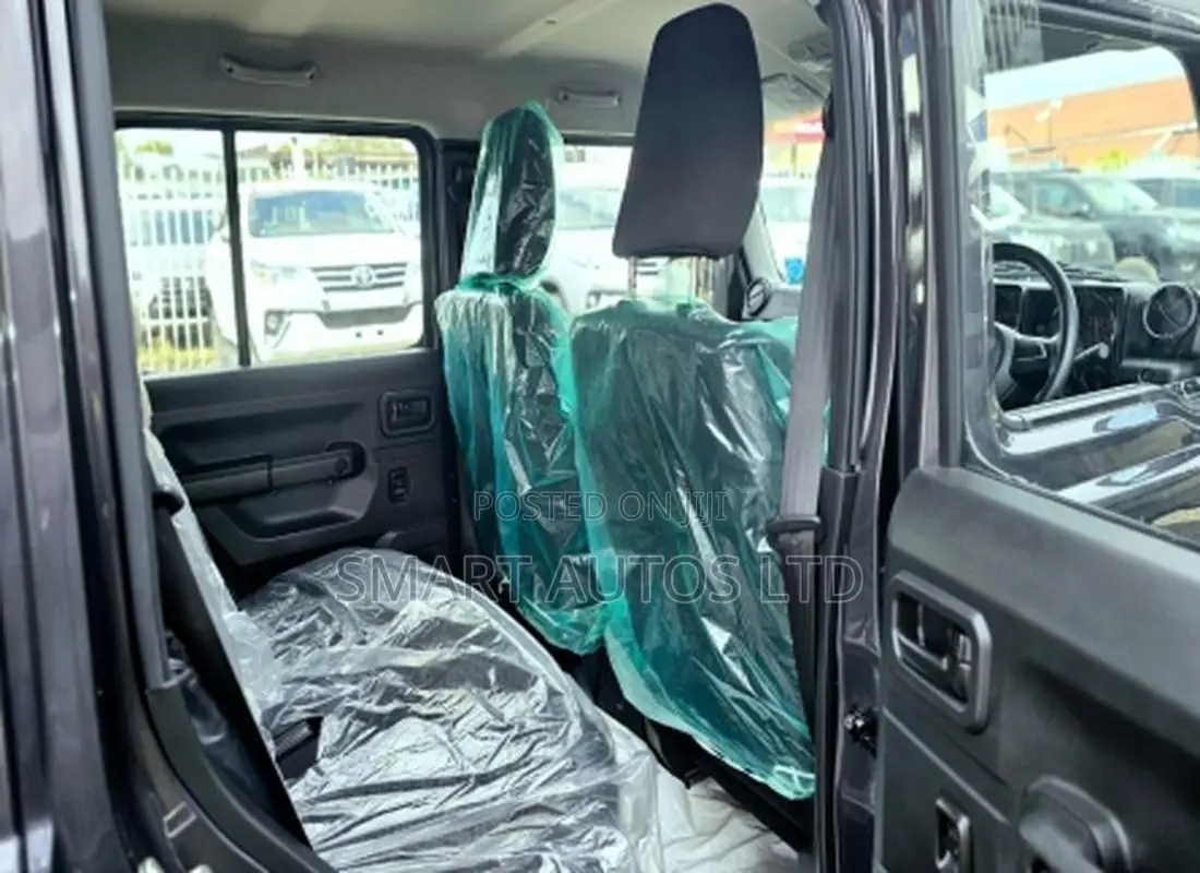 Suzuki Jimny 2025 Black
