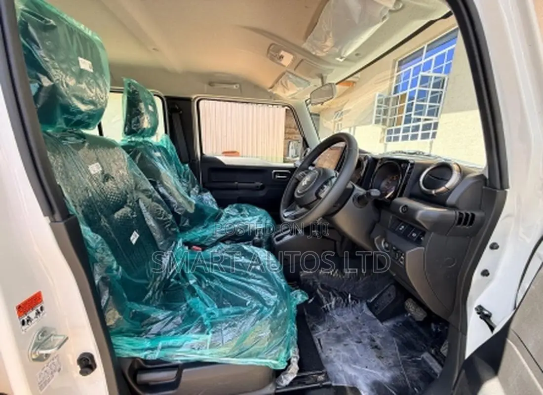 New Suzuki Jimny 2025 Off white