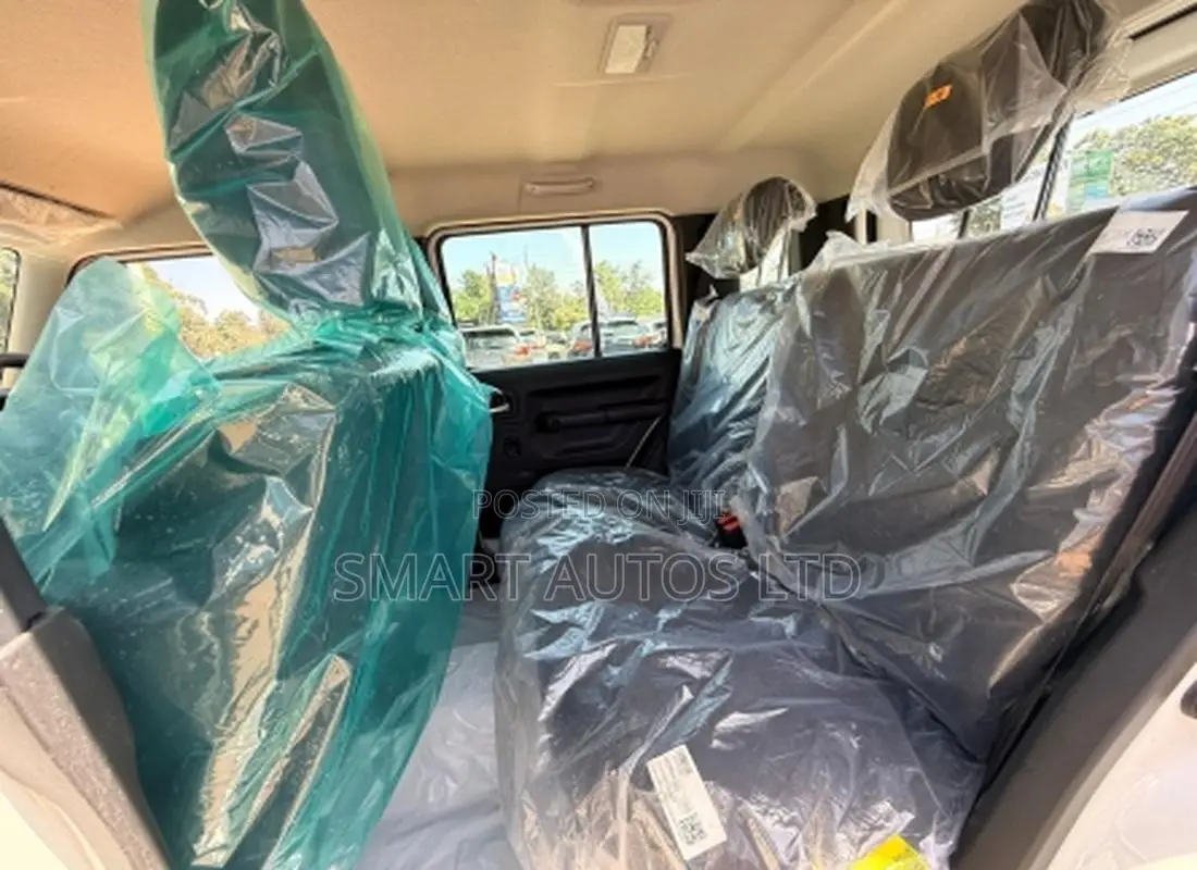 New Suzuki Jimny 2025 Off white
