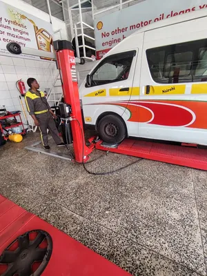 Strong and Stable Lifting Platform 4post Carlift Machine Sunshine