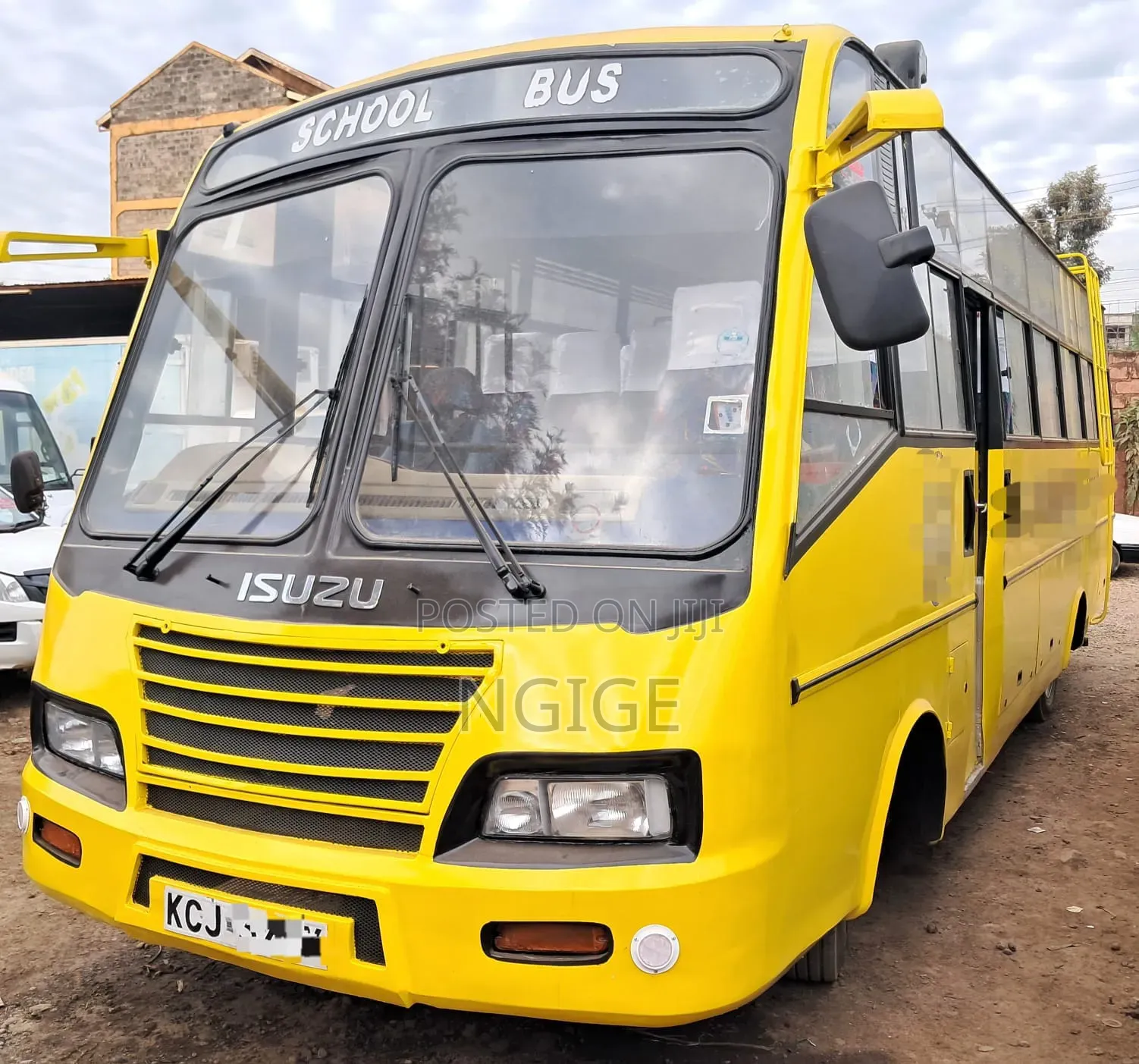 Isuzu FRR 2016 Yellow