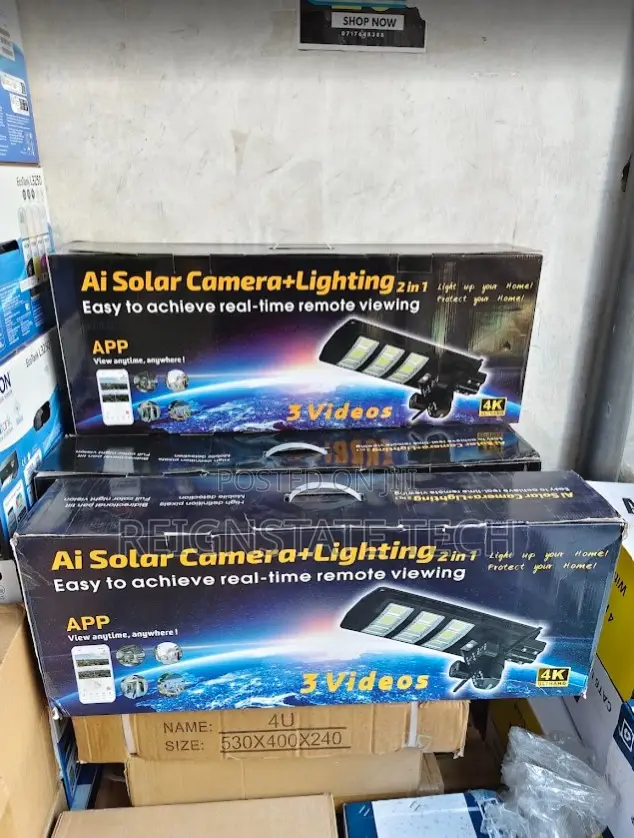 450W Solar StreetLight With 4g Simcard Rotating PTZ 3 Lens Cameras