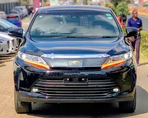 Toyota Harrier 2.0 2019 Black