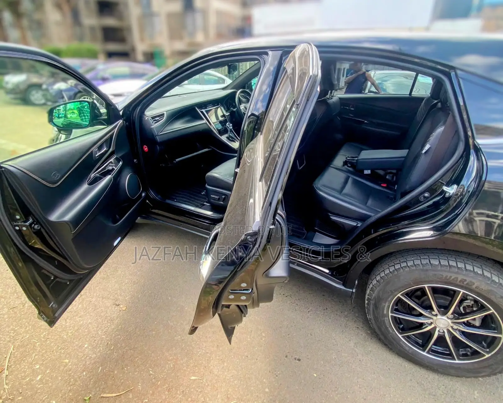 Toyota Harrier 2.0 2019 Black