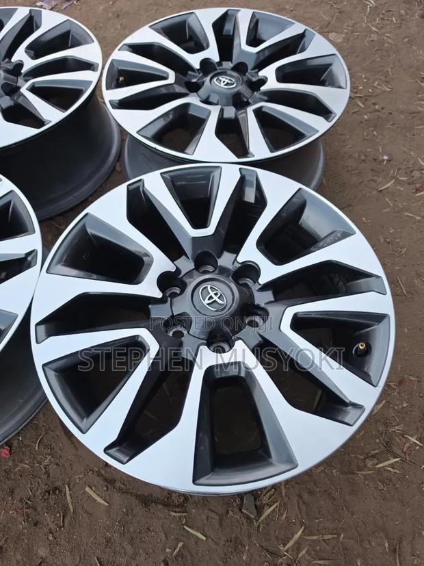 Toyota Tx ,Fortuner, Hilux Revo, 19inch Wheels - thumbnail 2