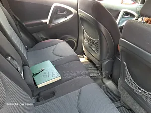 Toyota RAV4 2009 Red