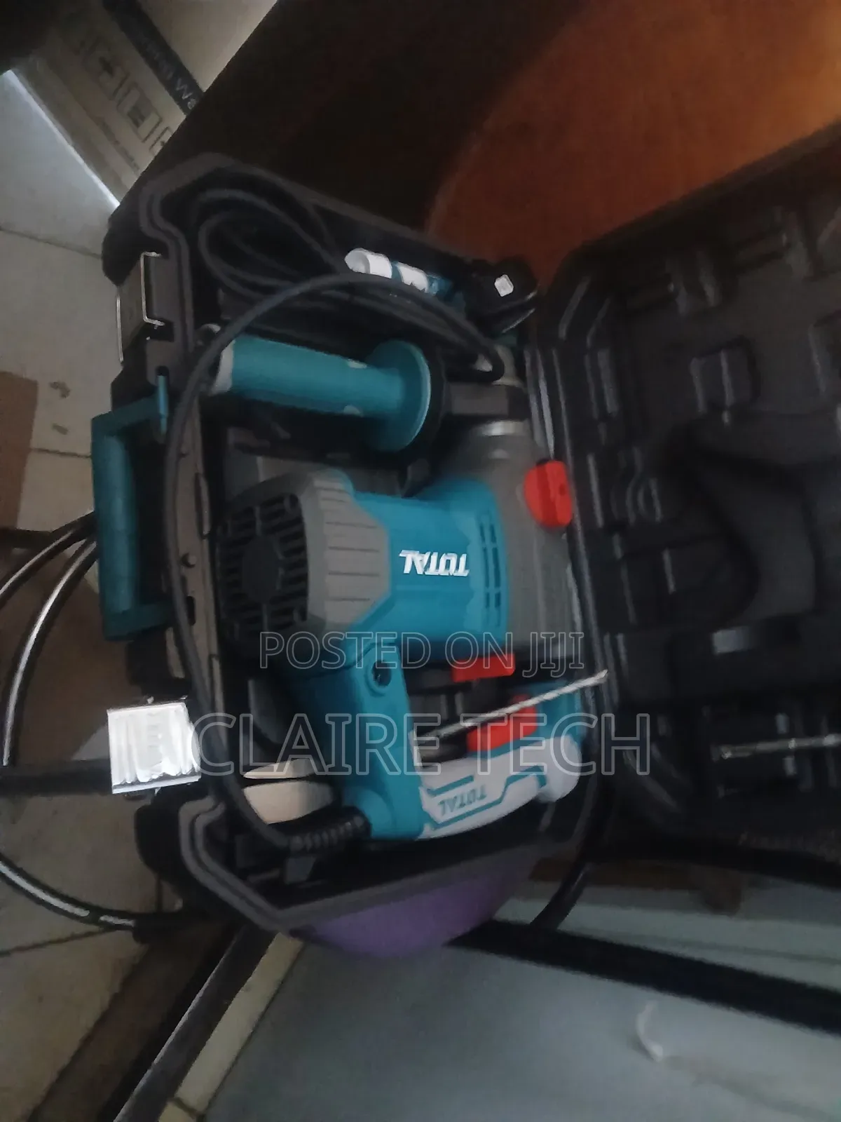 Total 1500W Heavy Duty Hammer Drill