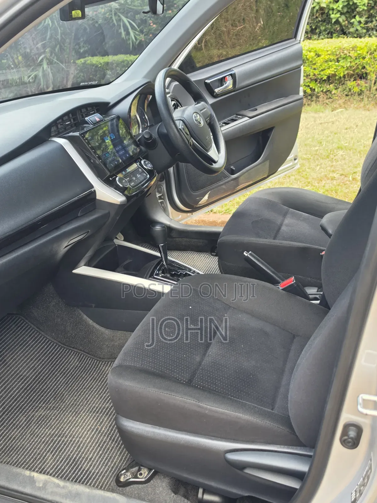 Toyota Corolla Fielder 2019 Silver