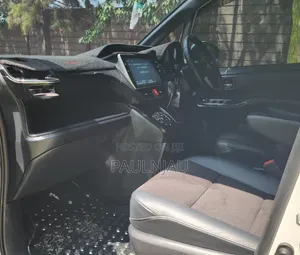 Toyota Noah 2018