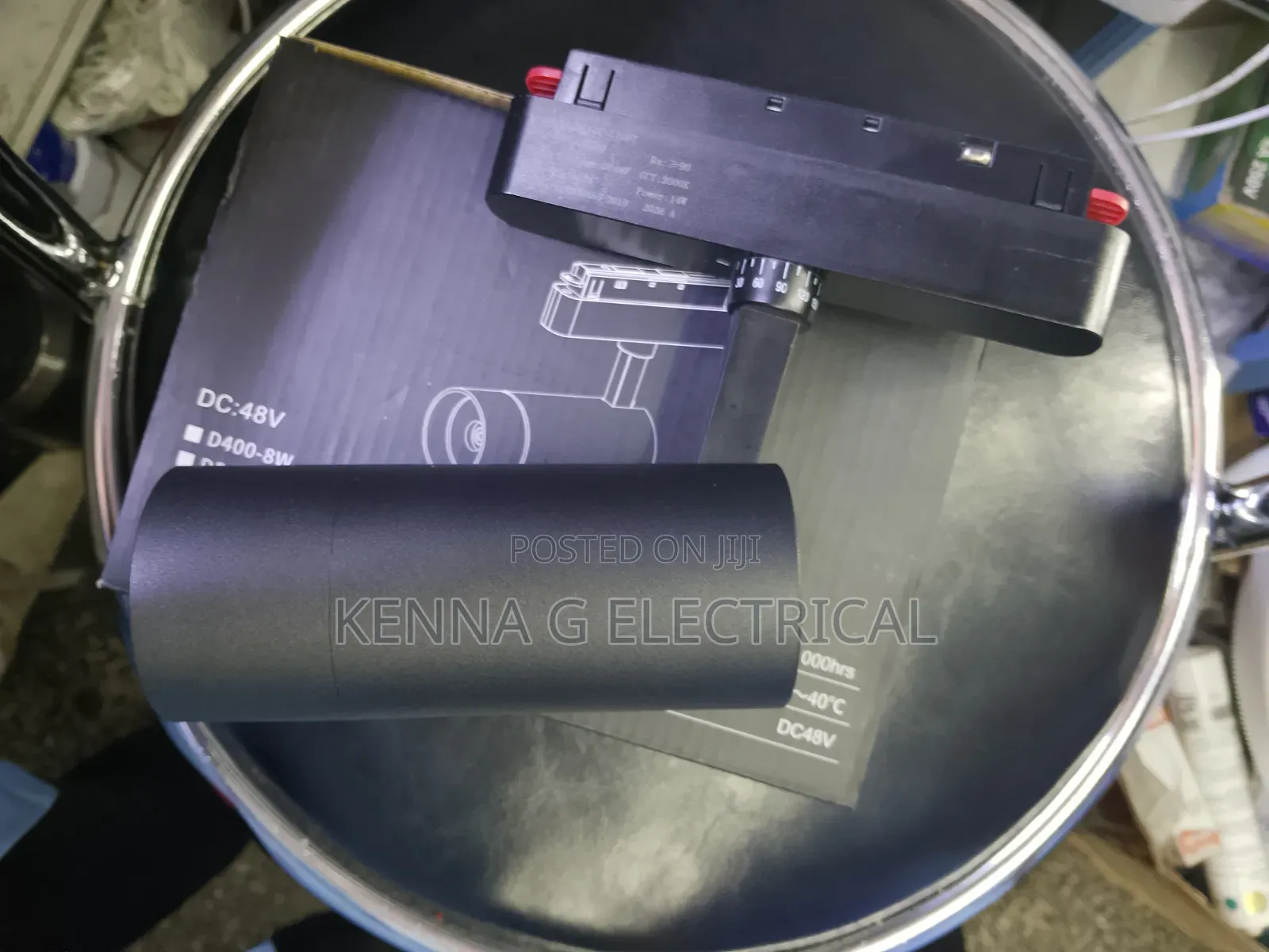 Magnetic Spot Light
