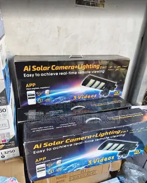 Solar Floodlight 4G Triple Lens PTZ Camera With 450W Streetlight