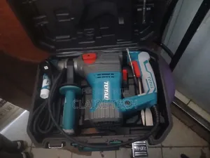 Total 1500W Heavy Duty Rotary Hammer Drill