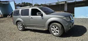 Nissan Pathfinder S 4x4 2008 Gray
