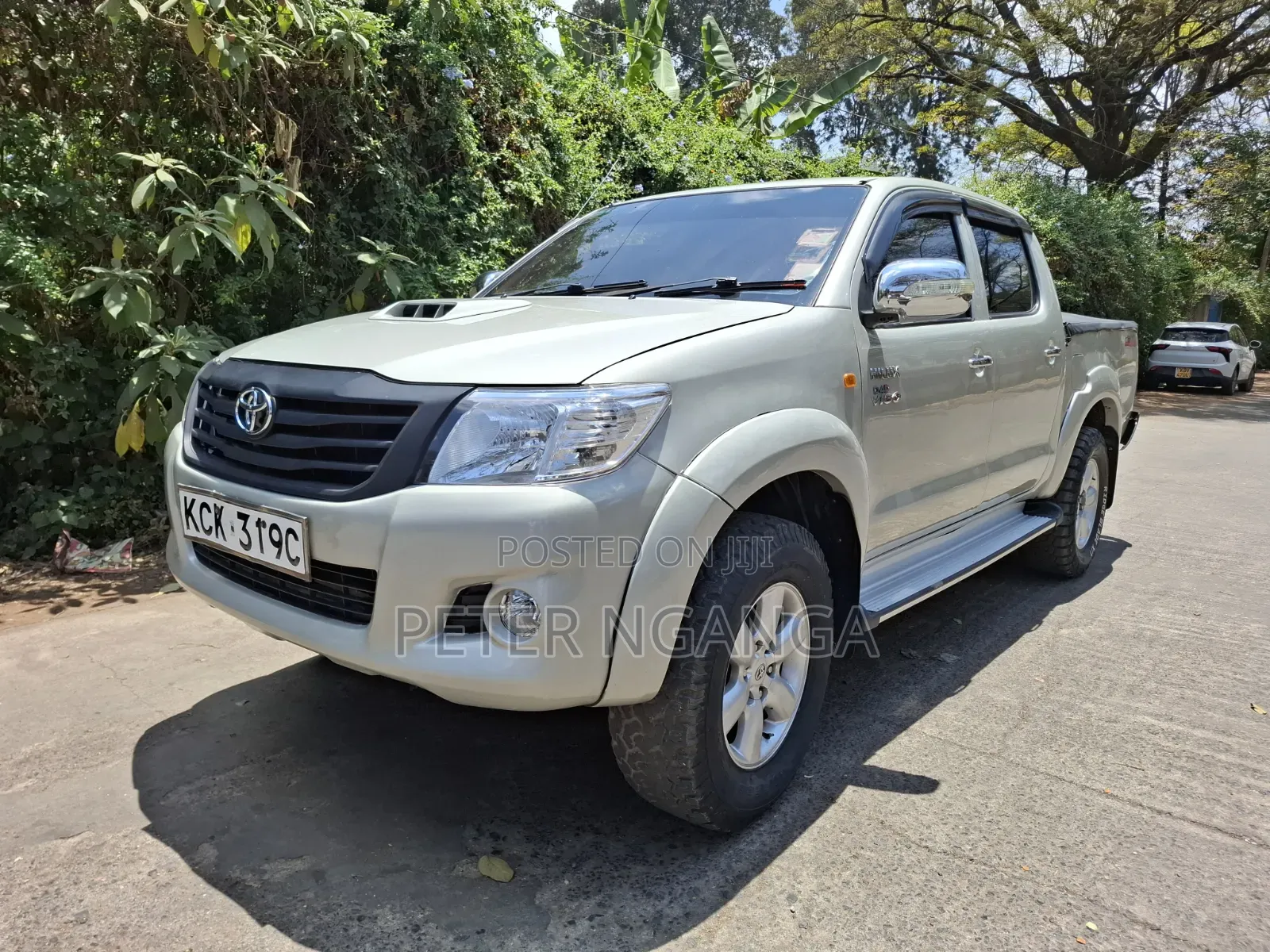 Toyota Hilux 2010 Gold