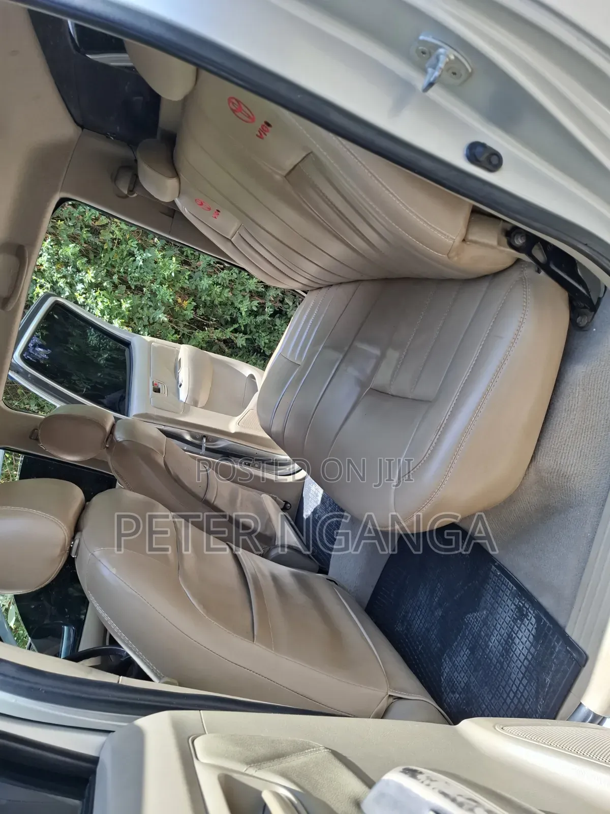 Toyota Hilux 2010 Gold