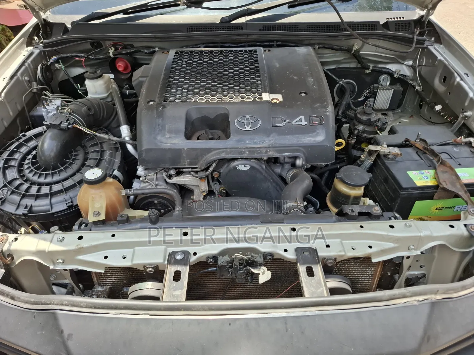 Toyota Hilux 2010 Gold