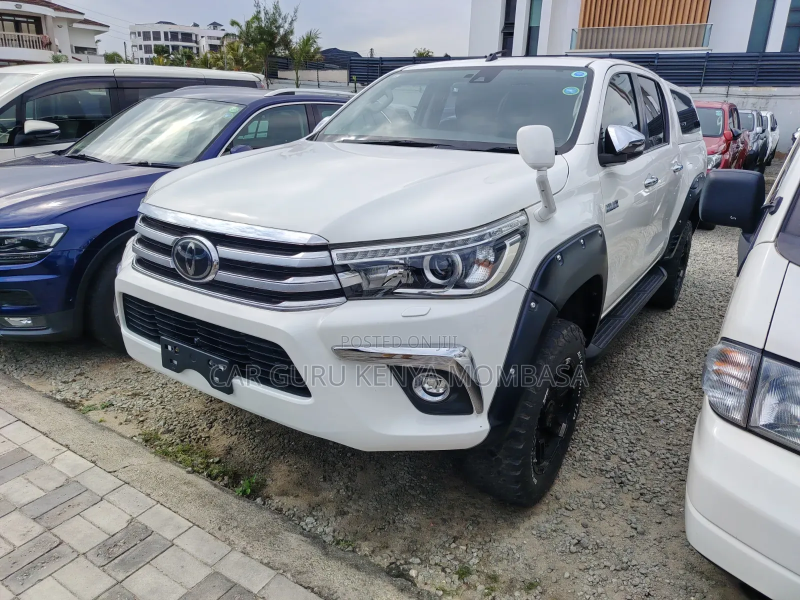 Toyota Hilux 2020 White