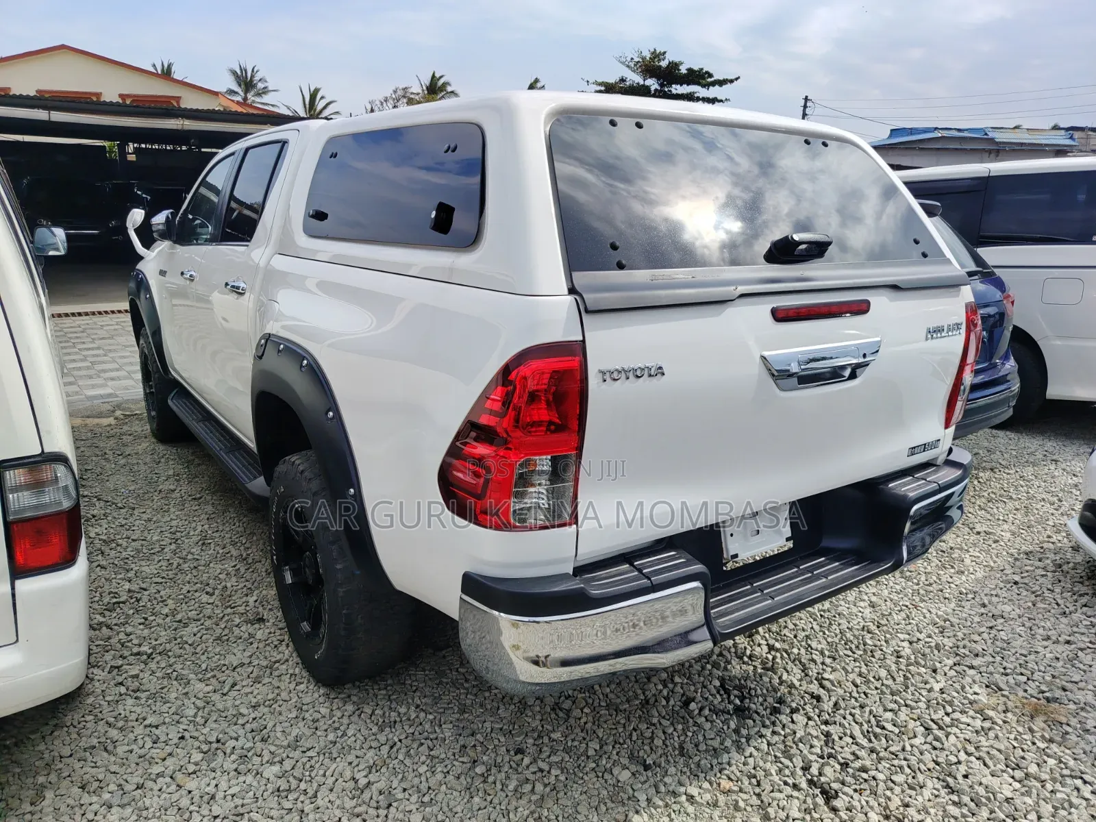 Toyota Hilux 2020 White