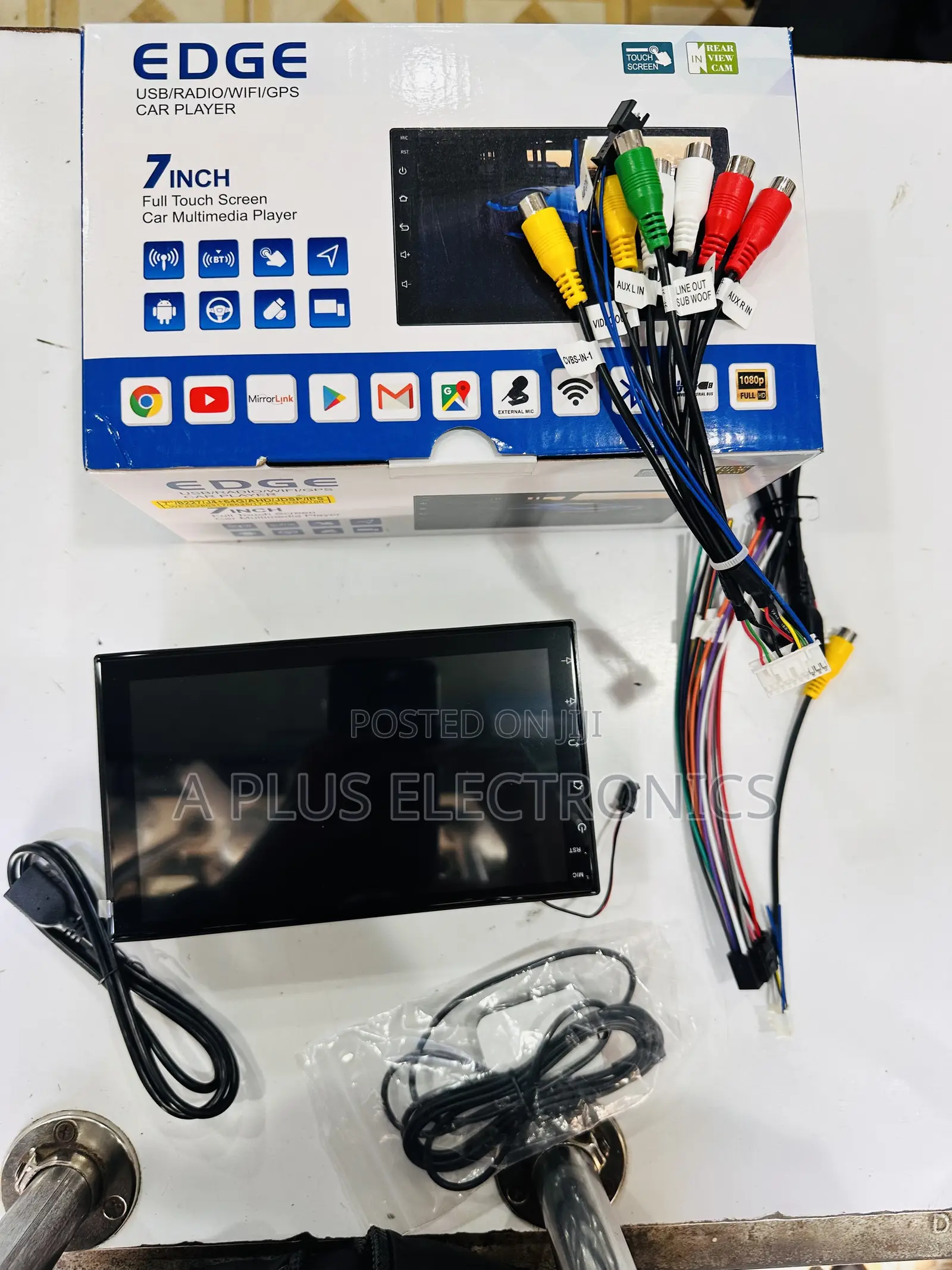 Portable Android 7′′ Tablet With Free Reverse Camera