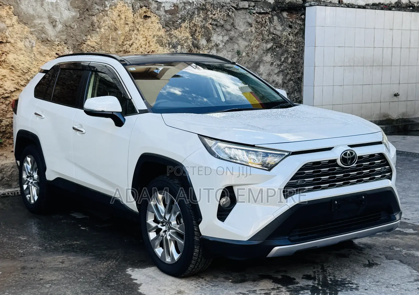 Toyota RAV4 2019 White