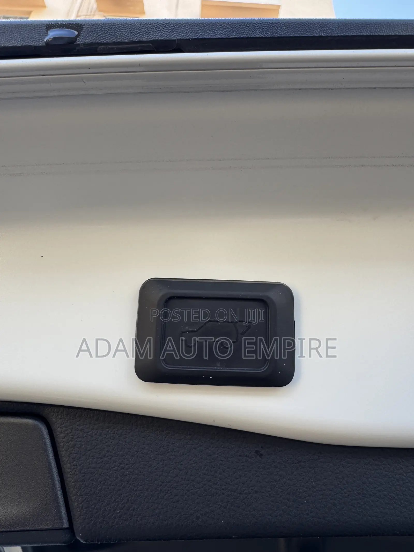 Toyota RAV4 2019 White